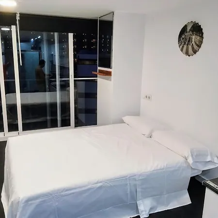 Playamar Estudio 2 Huesped 40m Playa Parking Wi-fi * 토레몰리노스